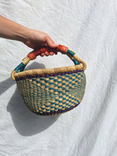 Load image into Gallery viewer, Round basket - Blue
