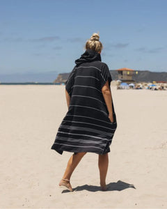 Border Classic Stripe Poncho - Black