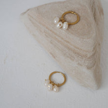 Load image into Gallery viewer, The Perla Hoops
