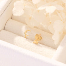 Load image into Gallery viewer, Night Glow Studs Gold
