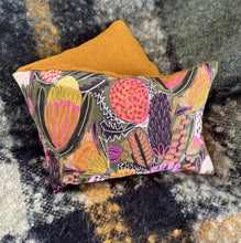 Load image into Gallery viewer, Native Flowers Heat-Cold Pack: Mustard Cotton / Tassie Lavender
