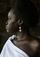 Load image into Gallery viewer, Miya earrings (22k Vermeil)
