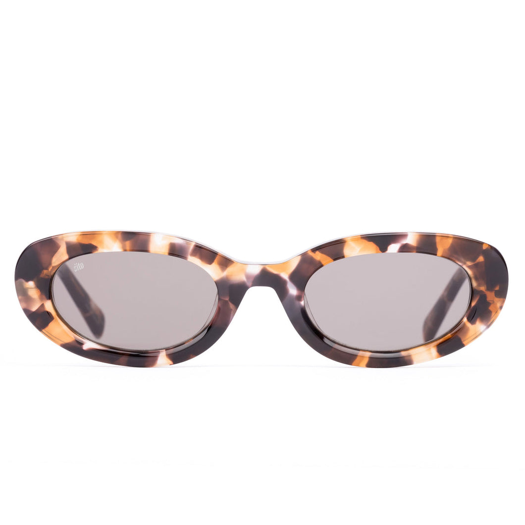 Lourdes: Pebbles Tort