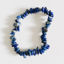 Load image into Gallery viewer, Crystal Chip Bracelet
