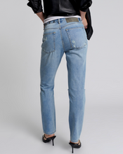 Load image into Gallery viewer, Hendrixe Truckers Mid Rise Straight Leg Jeans (Size 30)
